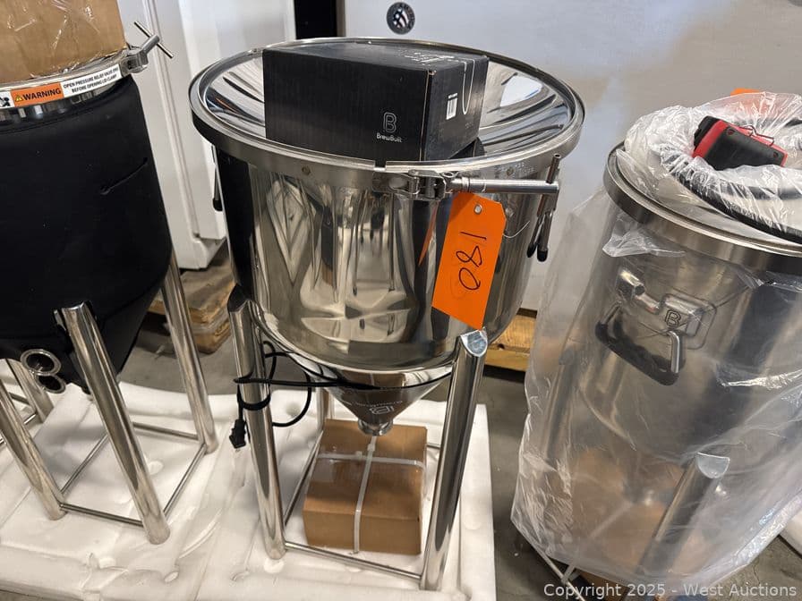 10-gallon-brewbuilt-fermentation-tank-with-accessories-mm27hgor