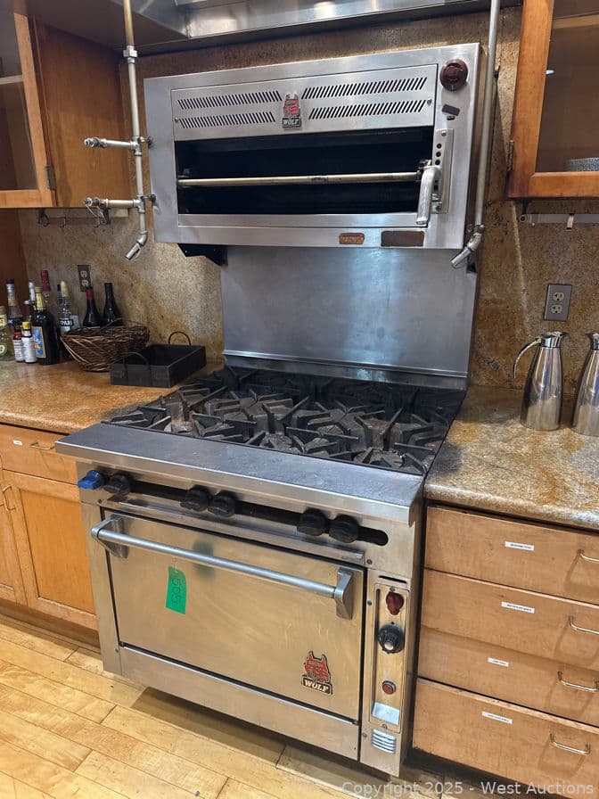 wolf-6-burner-range-with-broiler-584225